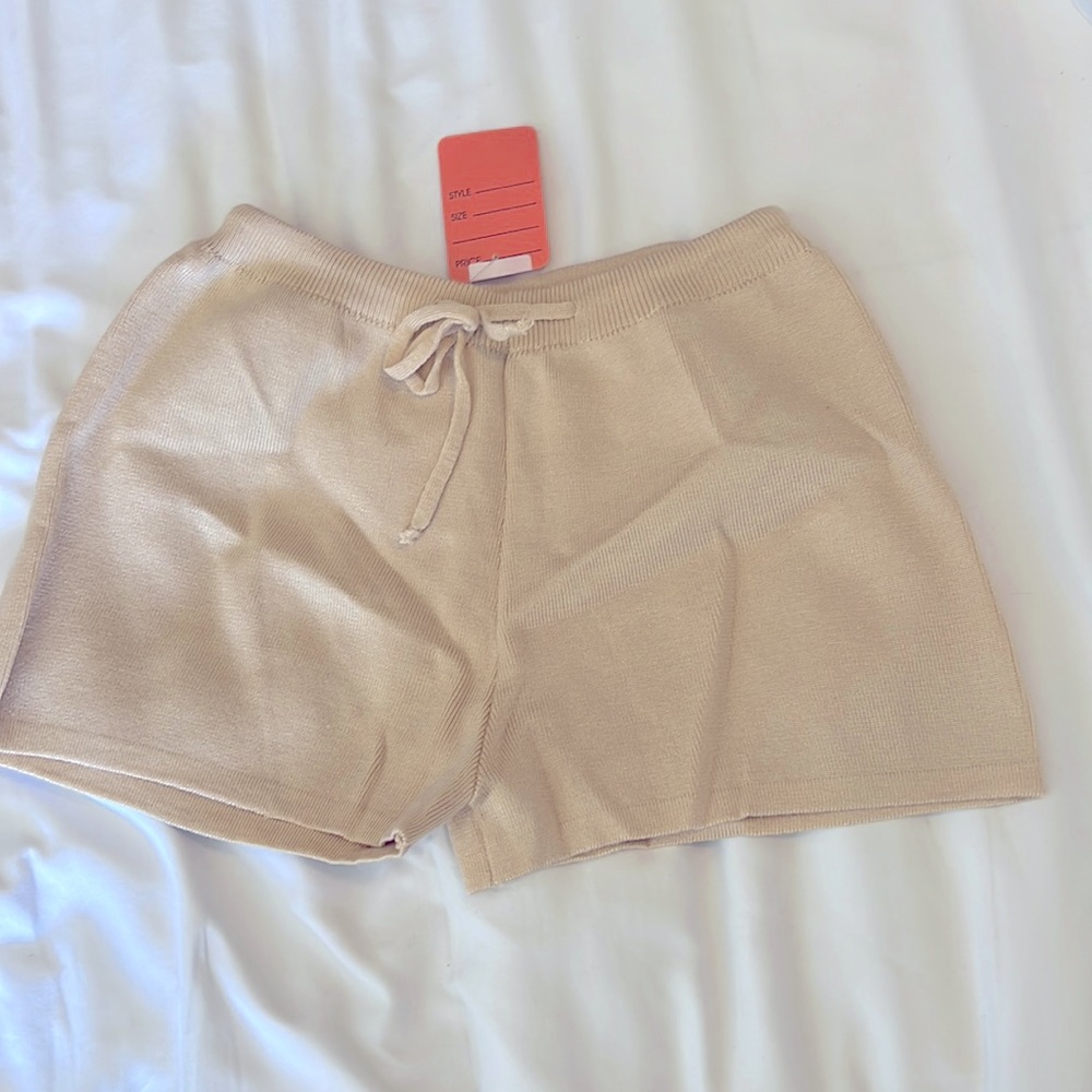Knitted Beige Lounge Shorts
